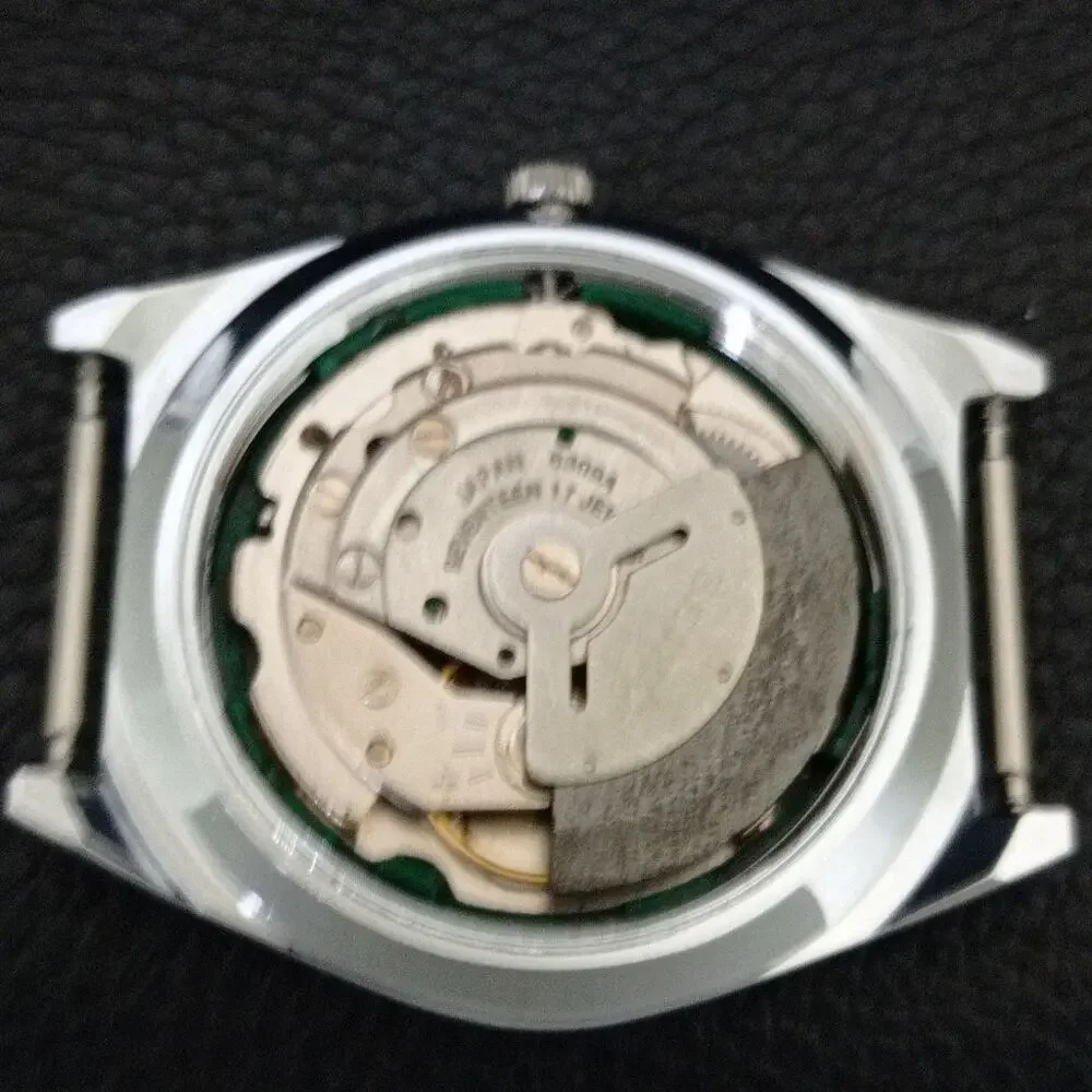 Vintage 1979 Seiko Automatic Mens Silver Watch W/daydate & Red accents